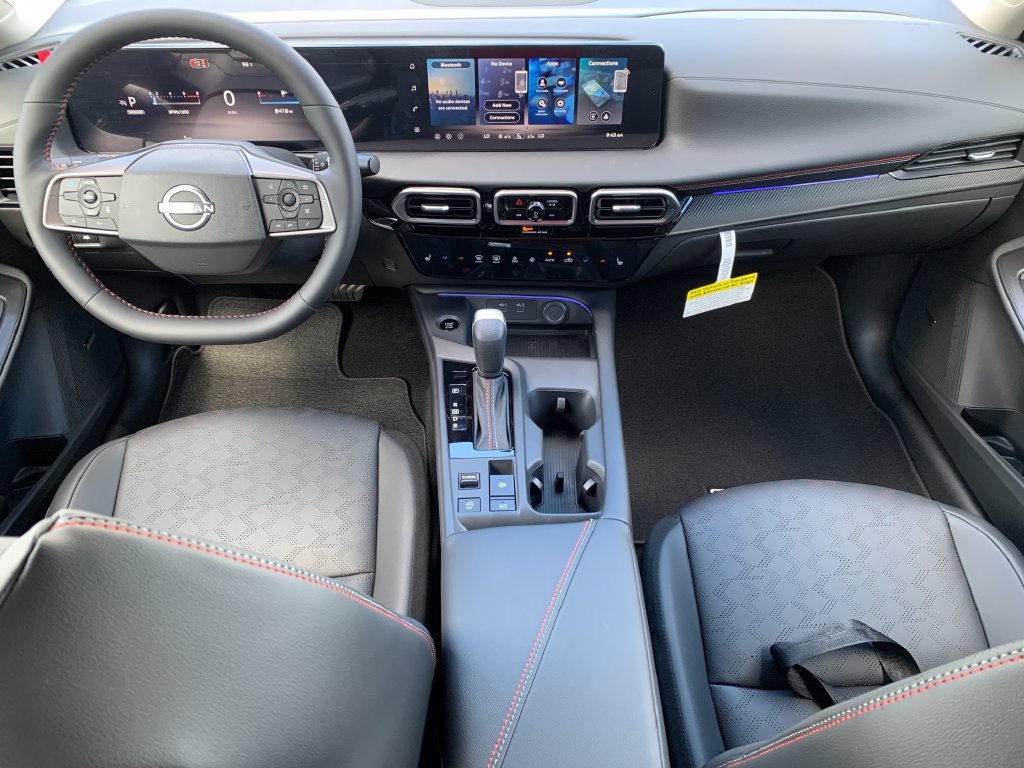 New 2026 Nissan Sentra SR w/ SR Premium Package FWD image 11