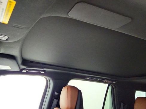 Used 2024 Lincoln Navigator Reserve image 10