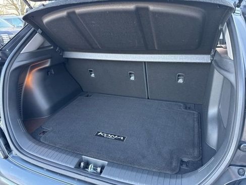 Used 2022 Hyundai Kona Limited image 29