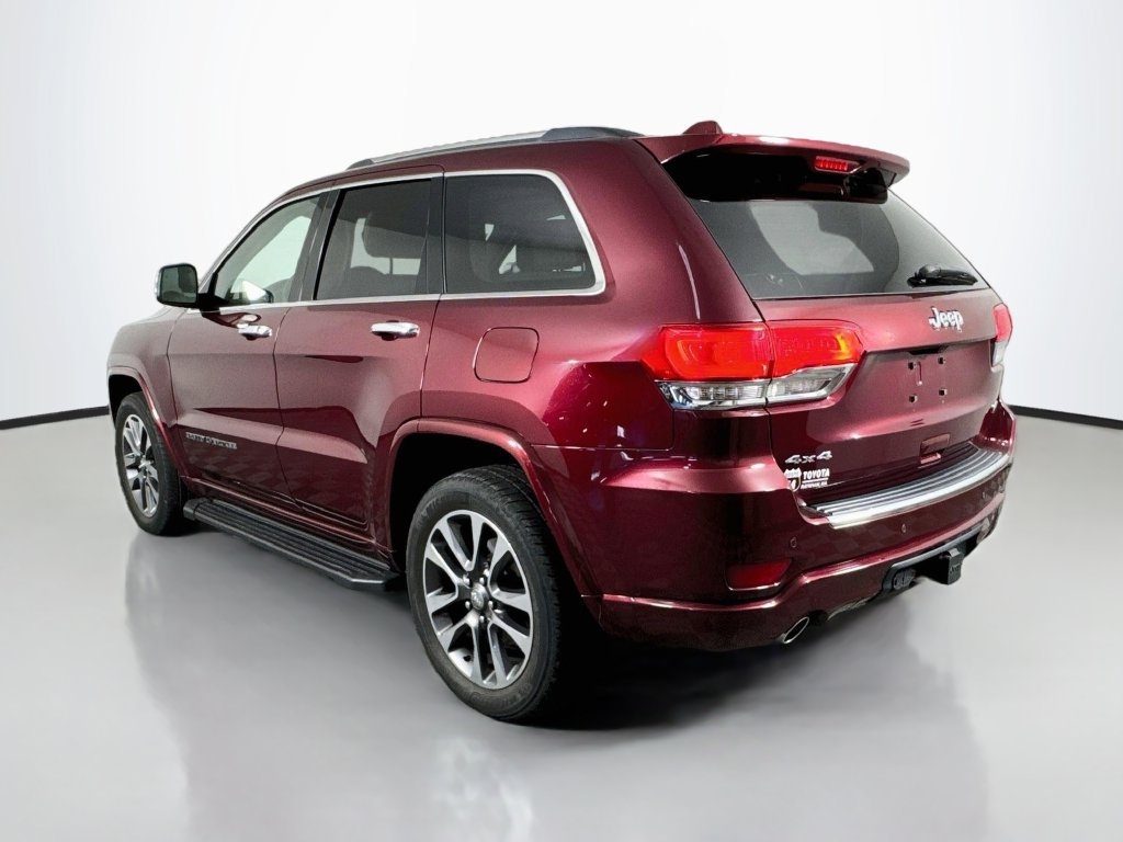 Used 2018 Jeep Grand Cherokee Overland AWD/4WD image 4