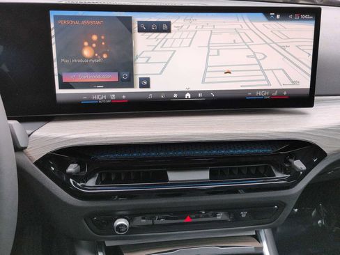 Used 2026 BMW 330i xDrive Sedan w/ Convenience Package image 28