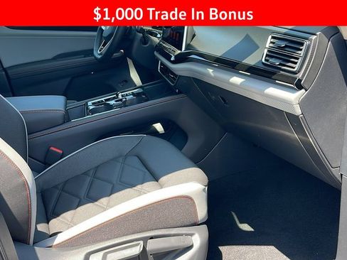New 2025 Volkswagen Atlas Peak Edition SE AWD/4WD image 34