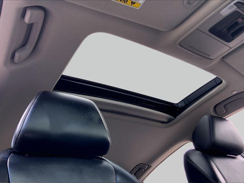 Used 2024 Honda Accord Touring image 14