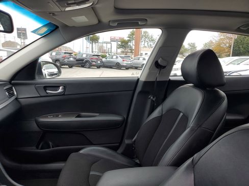 Used 2019 Kia Optima S w/ S Panoramic Sunroof Package image 16