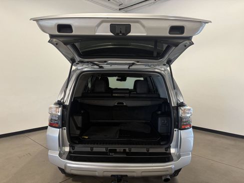 Used 2023 Toyota 4Runner TRD Off-Road Premium AWD/4WD image 36