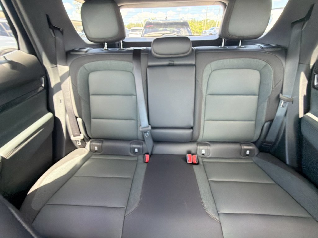 New 2027 GMC Terrain AT4 w/ Convenience Package III AWD/4WD image 13