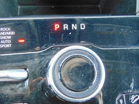 Used 2023 Jeep Grand Cherokee image 40