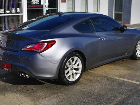 Used 2016 Hyundai Genesis 3.8 image 14