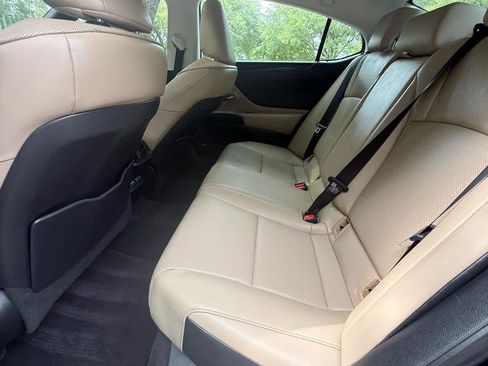 Used 2021 Lexus ES 350 w/ Premium Package FWD image 14