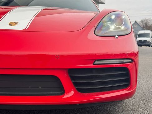 Used 2021 Porsche 718 Cayman image 13