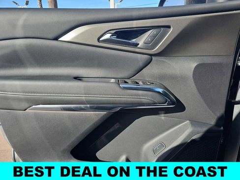 New 2026 Chevrolet Traverse LT w/ Sun and Wheel Package FWD image 29