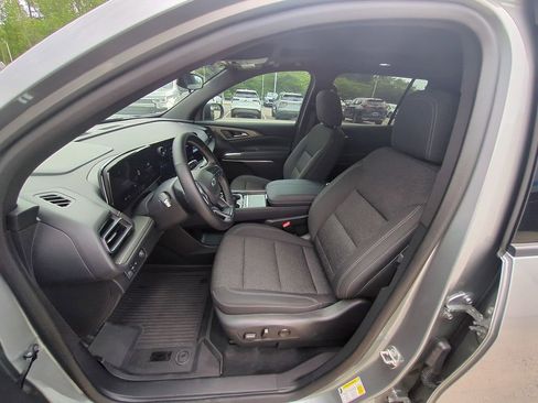 Used 2024 Chevrolet Traverse LT w/ Midnight/Sport Edition FWD image 16