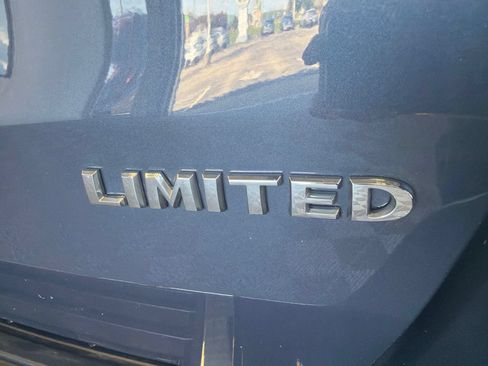 Used 2021 Jeep Grand Cherokee Limited AWD/4WD image 7