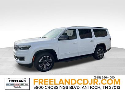 New 2024 Jeep Wagoneer L Series II w/ Flexible Seating Group