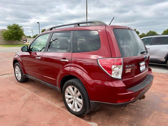 Used 2013 Subaru Forester 2.5X Premium w/ Popular Pkg 1 AWD/4WD image 7