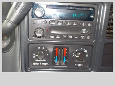 Used 2004 Chevrolet Silverado 2500 LS w/ Skid Plate Package image 22