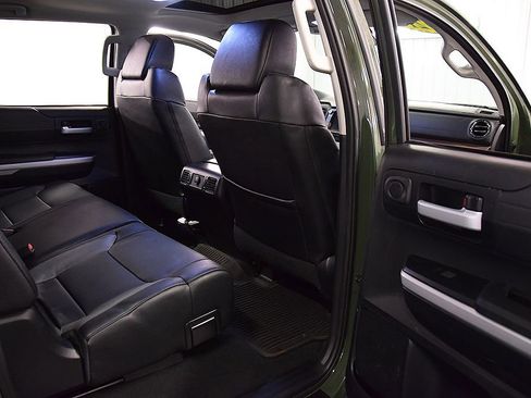 Used 2021 Toyota Tundra Limited w/ Limited Premium Package AWD/4WD image 31