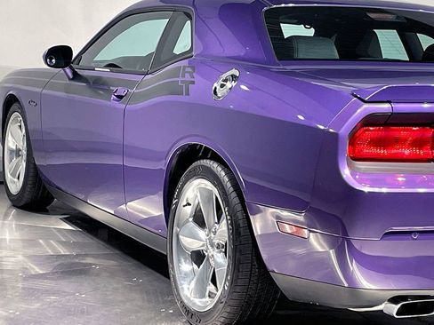 Used 2013 Dodge Challenger R/T image 38