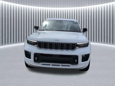 Certified 2025 Jeep Grand Cherokee L Overland w/ Advanced Protech Group III AWD/4WD image 4