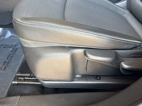 Used 2023 Buick Encore GX Preferred FWD image 13