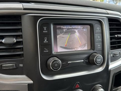 Used 2022 RAM 1500 Classic SLT image 50