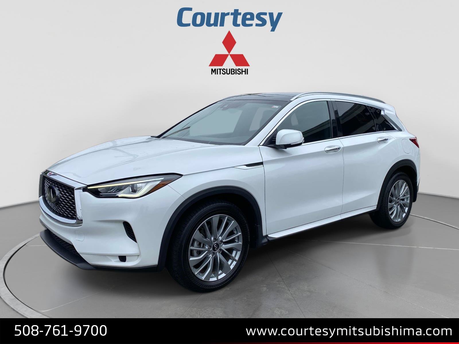 Used 2023 INFINITI QX50 Luxe AWD/4WD image 1