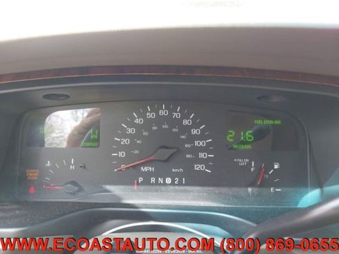 Used 1999 Lincoln Town Car Signature image 6