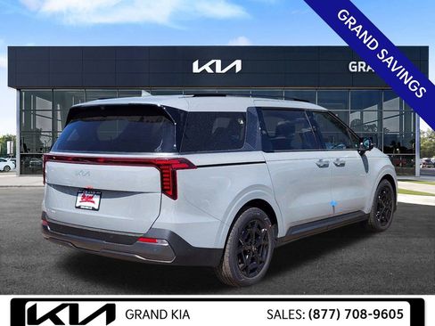 New 2025 Kia Carnival SX Prestige image 5