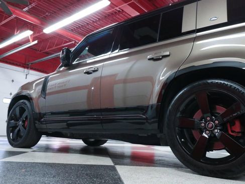 Used 2023 Land Rover Defender 110 X image 38