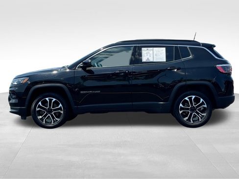 Used 2023 Jeep Compass Limited AWD/4WD image 4