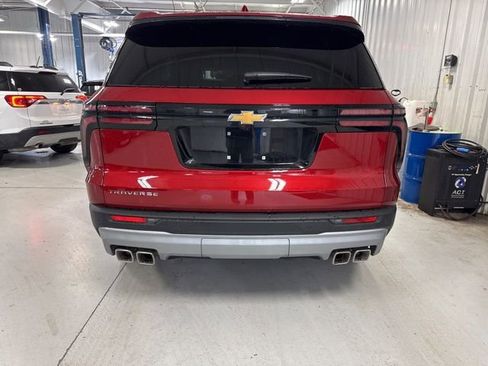 New 2026 Chevrolet Traverse LT FWD image 9