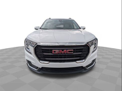 Certified 2022 GMC Terrain SLE w/ Driver Convenience Package FWD image 9