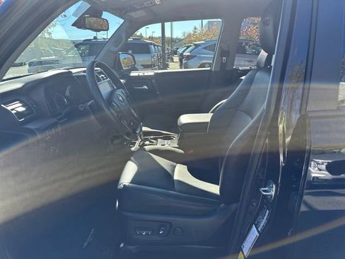 Used 2024 Toyota 4Runner TRD Off-Road Premium image 9