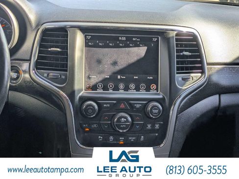 Used 2018 Jeep Grand Cherokee Altitude RWD image 17