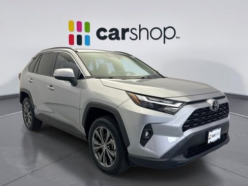 Used 2025 Toyota RAV4 XLE Premium w/ Weather Package AWD/4WD image 7