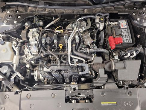 Used 2025 Nissan Altima 2.5 SV FWD image 30