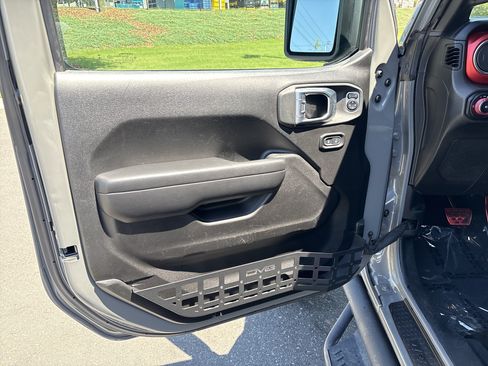 Used 2021 Jeep Wrangler Unlimited Rubicon AWD/4WD image 14
