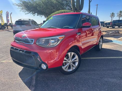 Used 2016 Kia Soul + FWD image 1