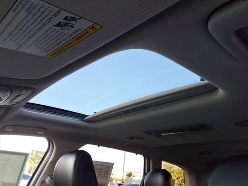 Certified 2022 Kia Telluride EX image 23