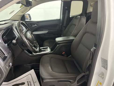 Used 2022 Chevrolet Colorado LT w/ Fleet Safety Package image 15