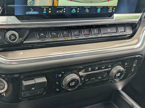 Certified 2022 Chevrolet Silverado 1500 High Country image 22