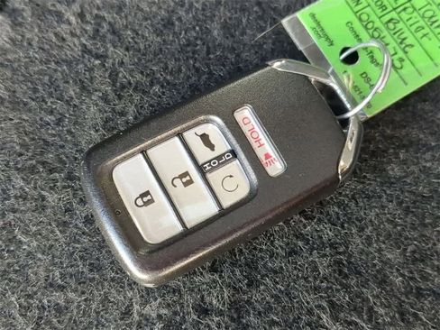 Used 2020 Honda Pilot Touring image 37