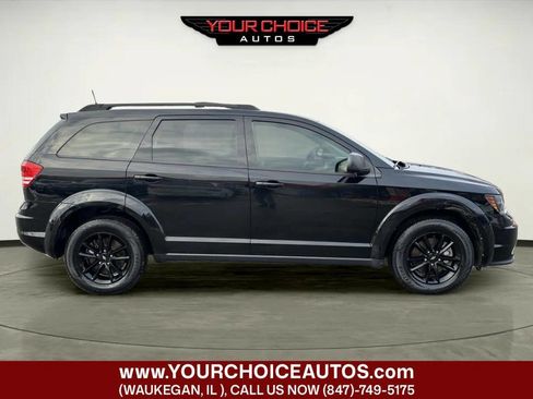 Used 2020 Dodge Journey SE w/ Blacktop Package image 6