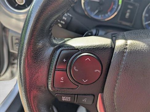 Used 2019 Toyota Corolla SE image 9