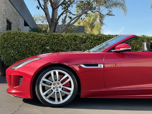 Used 2016 Jaguar F-TYPE R image 11