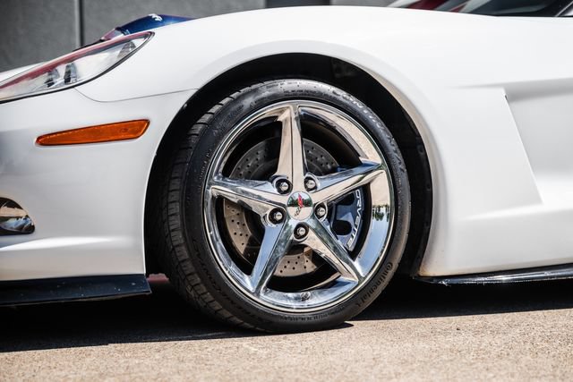 Used 2012 Chevrolet Corvette Coupe w/ 2LT Preferred Equipment Group RWD image 45