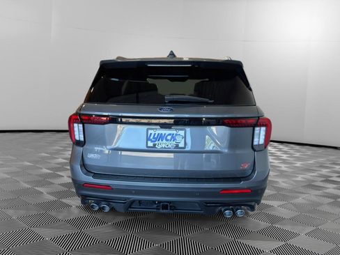 Used 2025 Ford Explorer ST AWD/4WD image 4