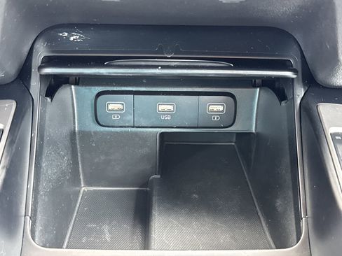 Used 2021 Kia Sorento S FWD image 28
