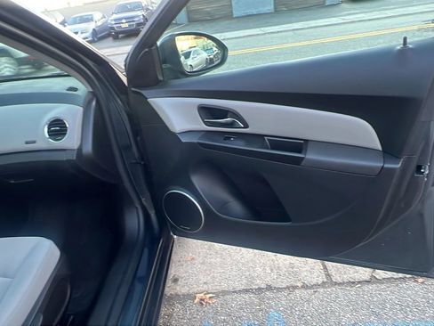 Used 2013 Chevrolet Cruze LT w/ All-Star Edition image 30