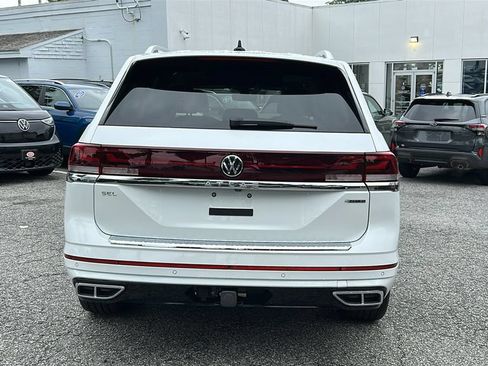 Used 2024 Volkswagen Atlas SEL Premium R-Line AWD/4WD image 5
